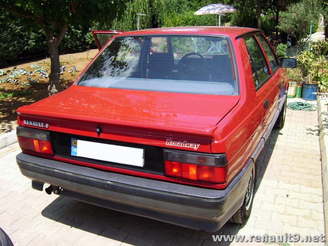 60 Yan t to Renault 9 GTE 